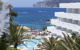 Fergus Style Cala Blanca Suites  4*